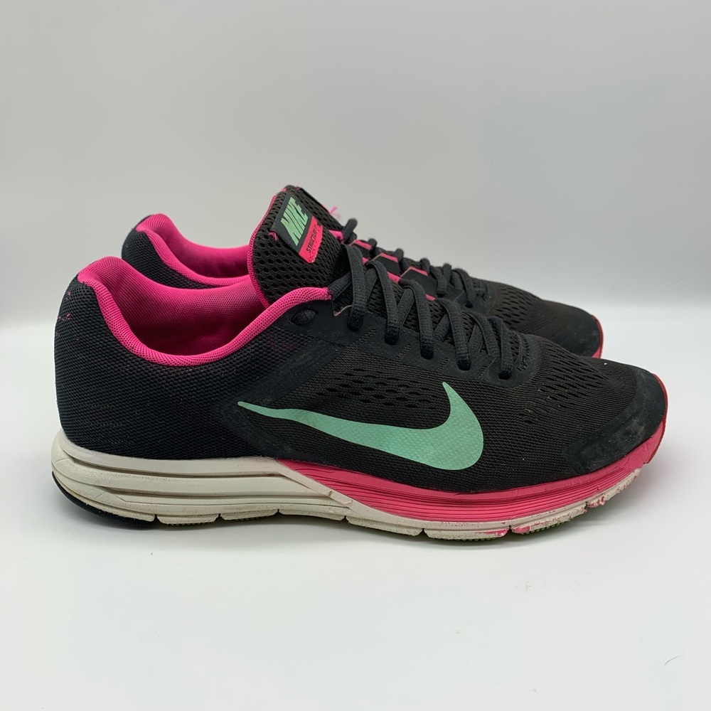 Nike Women's Zoom Structure 17 running shoes